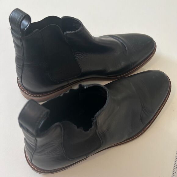 Steve Madden Women's Black Chelsea Booties Pull On Size 10 - Picture 1 of 4